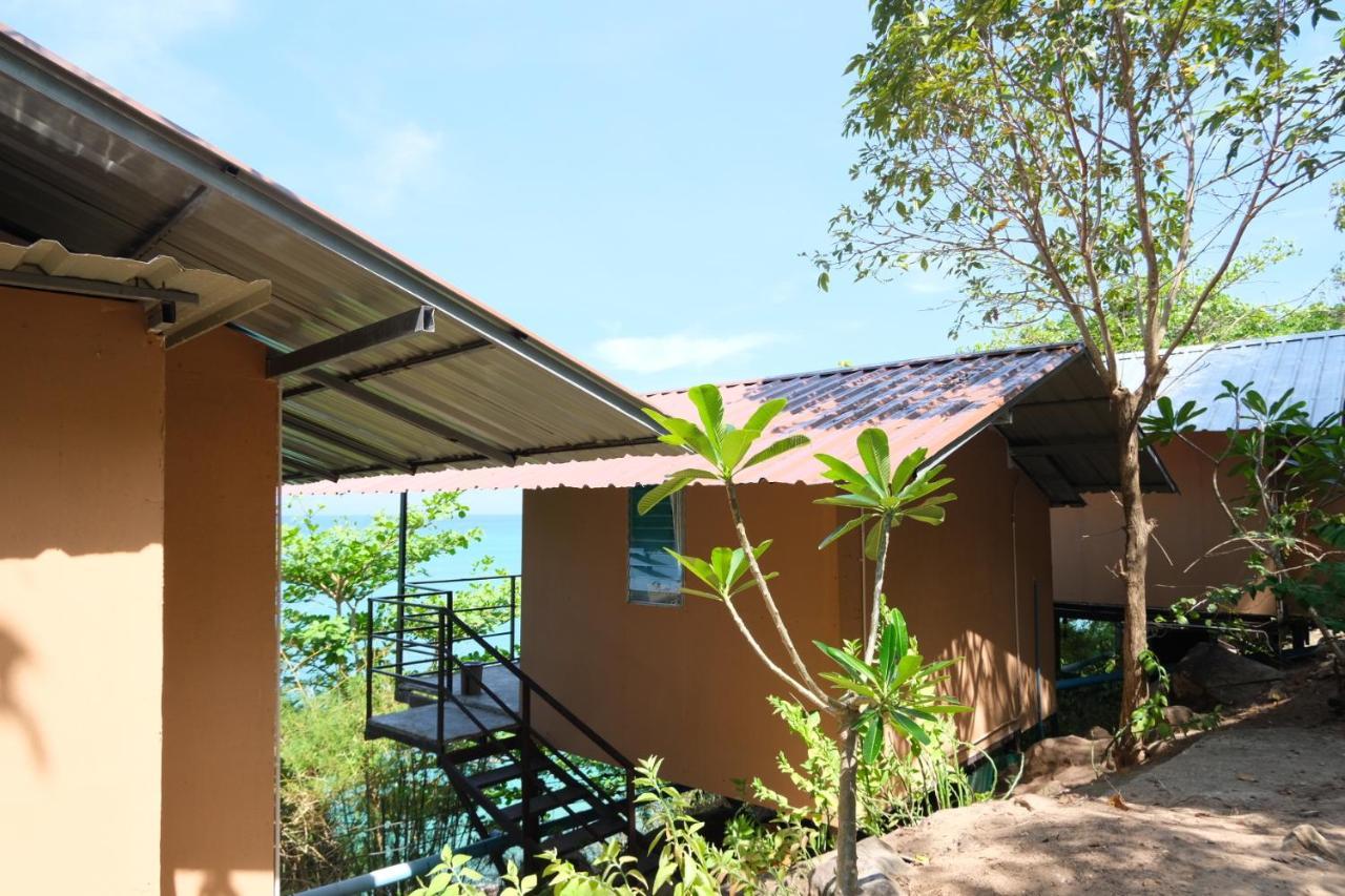 Phi Phi Seaside Bungalow Exterior photo