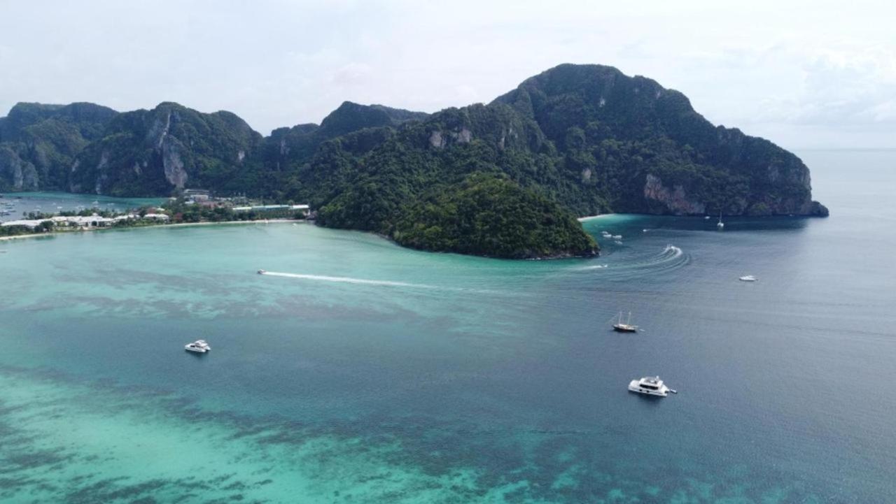 Phi Phi Seaside Bungalow Exterior photo